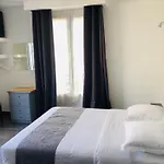 Hotel Clauzel Paris